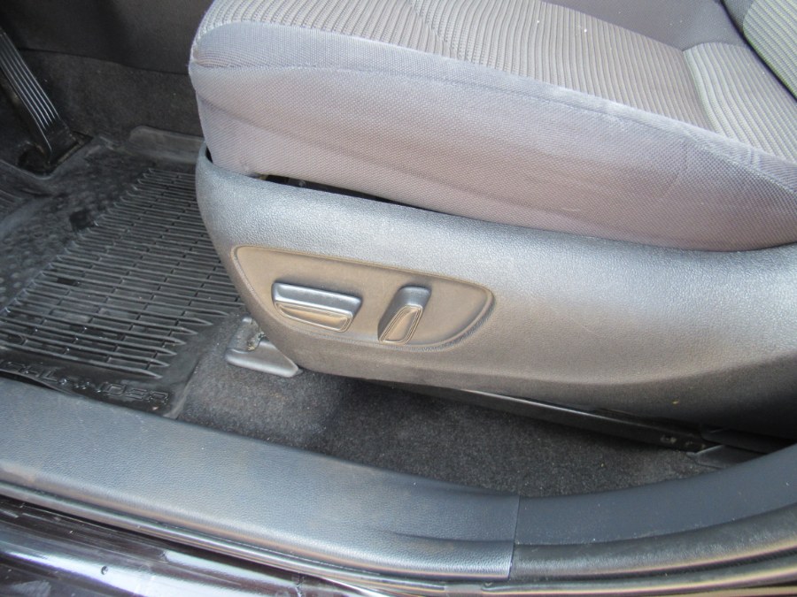 2021 Toyota Highlander LE, available for sale in Worcester, Massachusetts | Hilario's Auto Sales Inc.. Worcester, Massachusetts 2021 Toyota Highlander LE, available for sale in Worcester, Massachusetts | Hilario's Auto Sales Inc.. Worcester, Massachusetts