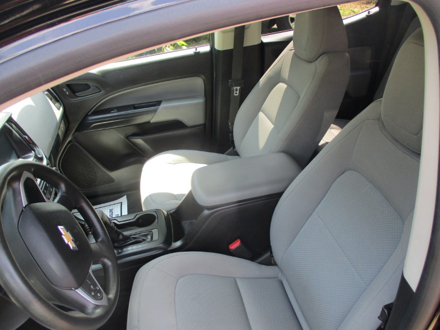 2018 Chevrolet Colorado 4WD Crew Cab 140.5" Work Truck, available for sale in Meriden, Connecticut | Cos Central Auto. Meriden, Connecticut 2018 Chevrolet Colorado 4WD Crew Cab 140.5" Work Truck, available for sale in Meriden, Connecticut | Cos Central Auto. Meriden, Connecticut