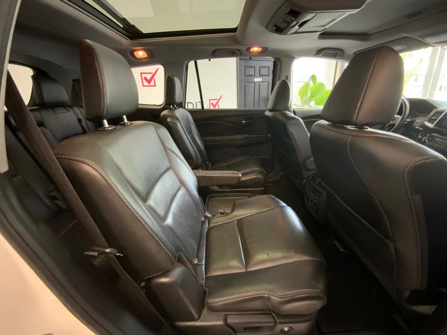 2017 Honda Pilot Elite AWD, available for sale in Hartford, Connecticut | Franklin Motors Auto Sales LLC. Hartford, Connecticut 2017 Honda Pilot Elite AWD, available for sale in Hartford, Connecticut | Franklin Motors Auto Sales LLC. Hartford, Connecticut