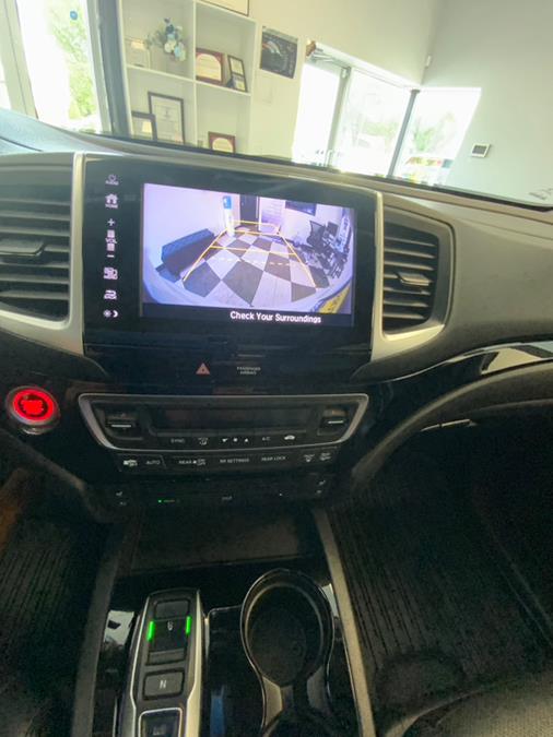 2017 Honda Pilot Elite AWD, available for sale in Hartford, Connecticut | Franklin Motors Auto Sales LLC. Hartford, Connecticut 2017 Honda Pilot Elite AWD, available for sale in Hartford, Connecticut | Franklin Motors Auto Sales LLC. Hartford, Connecticut