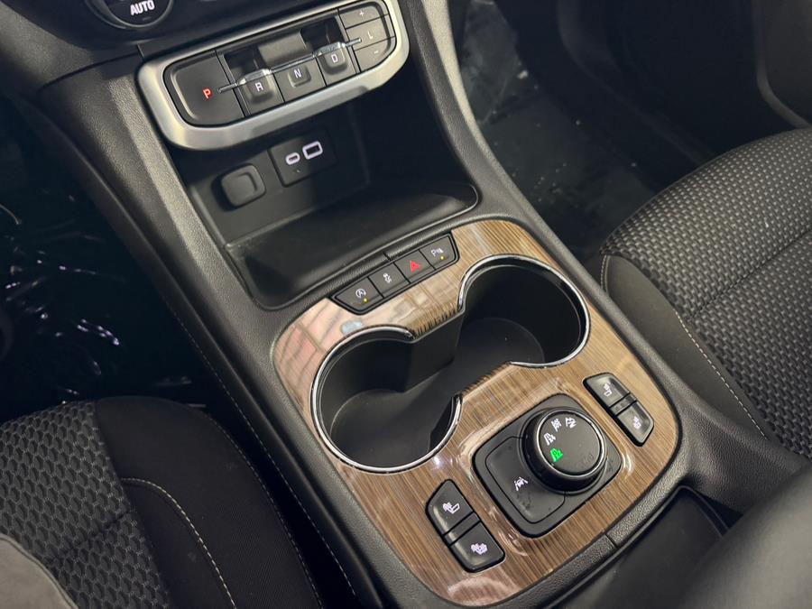 2022 GMC Acadia AWD 4dr SLE, available for sale in West Babylon , New York | MP Motors Inc. West Babylon , New York 2022 GMC Acadia AWD 4dr SLE, available for sale in West Babylon , New York | MP Motors Inc. West Babylon , New York