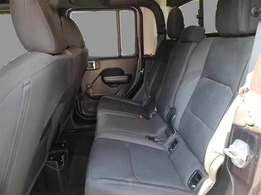 2020 Jeep Gladiator Sport S 4x4, available for sale in Canton, Connecticut | Lava Motors. Canton, Connecticut 2020 Jeep Gladiator Sport S 4x4, available for sale in Canton, Connecticut | Lava Motors. Canton, Connecticut