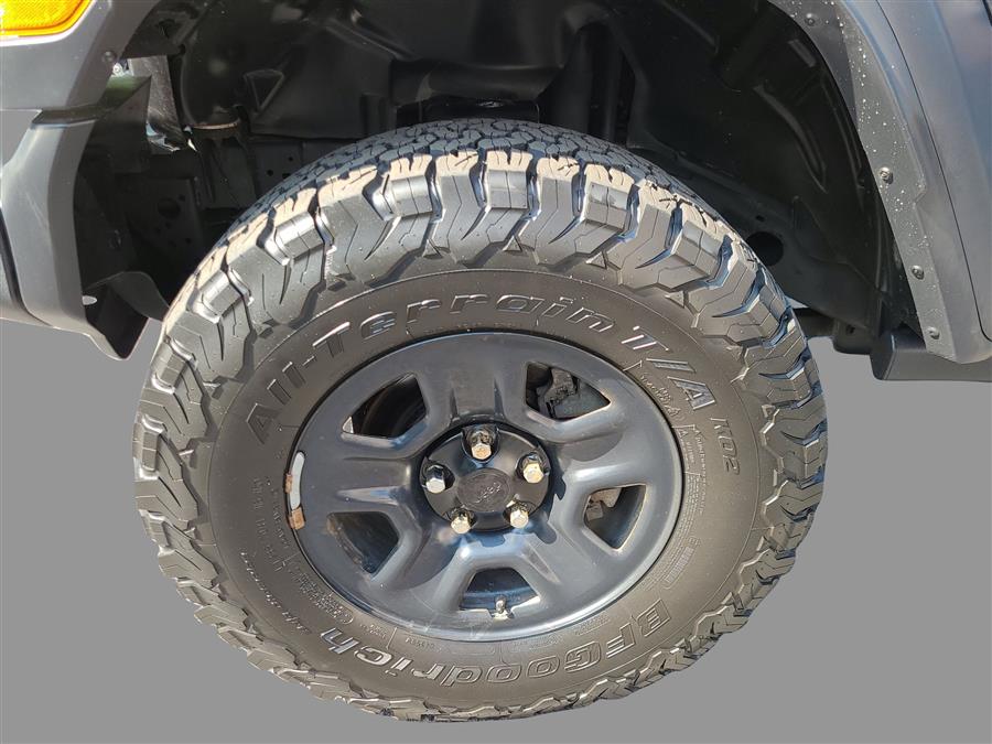 2020 Jeep Gladiator Sport S 4x4, available for sale in Canton, Connecticut | Lava Motors. Canton, Connecticut 2020 Jeep Gladiator Sport S 4x4, available for sale in Canton, Connecticut | Lava Motors. Canton, Connecticut
