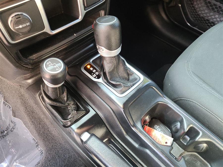 2020 Jeep Gladiator Sport S 4x4, available for sale in Canton, Connecticut | Lava Motors. Canton, Connecticut 2020 Jeep Gladiator Sport S 4x4, available for sale in Canton, Connecticut | Lava Motors. Canton, Connecticut