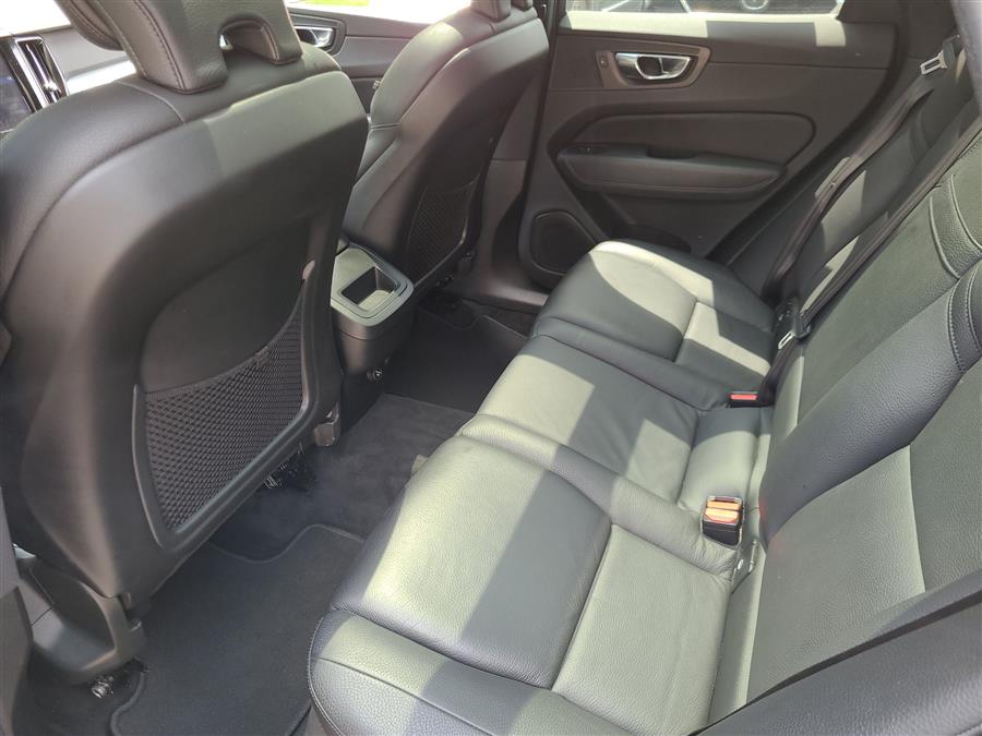 2019 Volvo XC60 T6 AWD Momentum, available for sale in Canton, Connecticut | Lava Motors. Canton, Connecticut 2019 Volvo XC60 T6 AWD Momentum, available for sale in Canton, Connecticut | Lava Motors. Canton, Connecticut