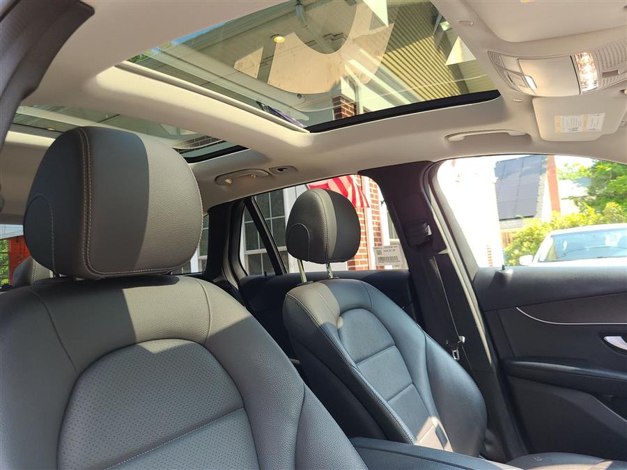 2020 Mercedes-Benz GLC GLC 300 4MATIC SUV, available for sale in Canton, Connecticut | Lava Motors. Canton, Connecticut 2020 Mercedes-Benz GLC GLC 300 4MATIC SUV, available for sale in Canton, Connecticut | Lava Motors. Canton, Connecticut