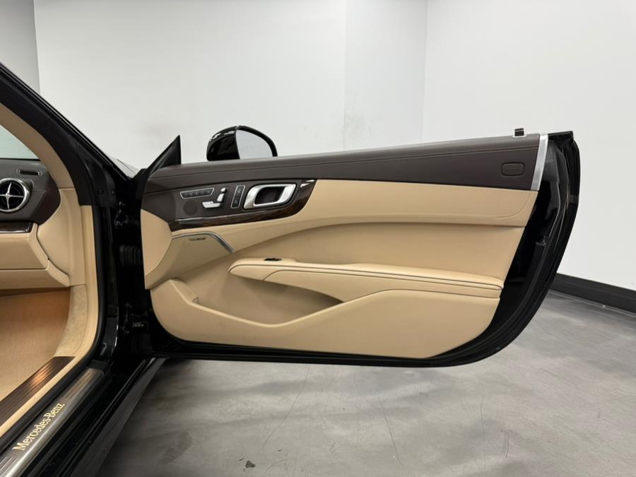2013 Mercedes-Benz SL-Class 2dr Roadster SL550, available for sale in Elizabeth, New Jersey | M Auto Group. Elizabeth, New Jersey 2013 Mercedes-Benz SL-Class 2dr Roadster SL550, available for sale in Elizabeth, New Jersey | M Auto Group. Elizabeth, New Jersey