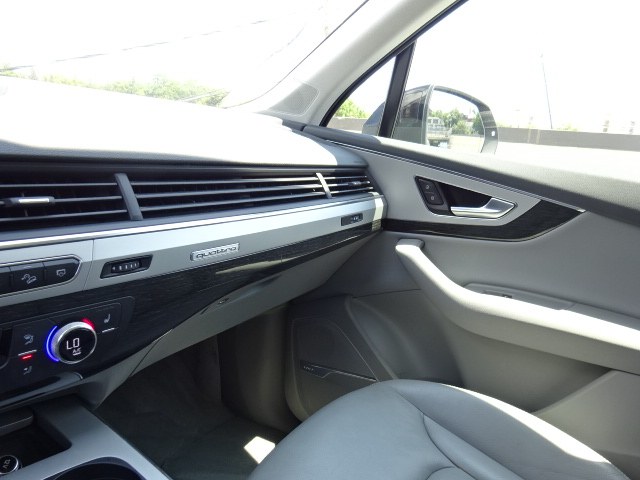 2018 Audi Q7 2.0T Premium Plus quattro AWD, available for sale in Newton, Massachusetts | Cars of Boston. Newton, Massachusetts 2018 Audi Q7 2.0T Premium Plus quattro AWD, available for sale in Newton, Massachusetts | Cars of Boston. Newton, Massachusetts
