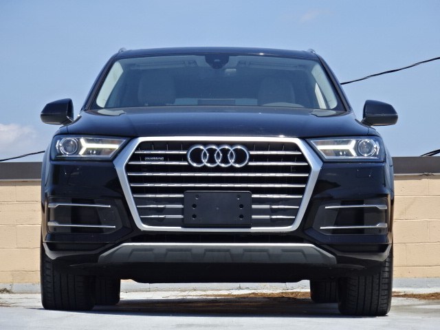 2018 Audi Q7 2.0T Premium Plus quattro AWD, available for sale in Newton, Massachusetts | Cars of Boston. Newton, Massachusetts 2018 Audi Q7 2.0T Premium Plus quattro AWD, available for sale in Newton, Massachusetts | Cars of Boston. Newton, Massachusetts