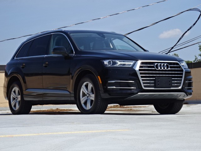 2018 Audi Q7 2.0T Premium Plus quattro AWD, available for sale in Newton, Massachusetts | Cars of Boston. Newton, Massachusetts 2018 Audi Q7 2.0T Premium Plus quattro AWD, available for sale in Newton, Massachusetts | Cars of Boston. Newton, Massachusetts