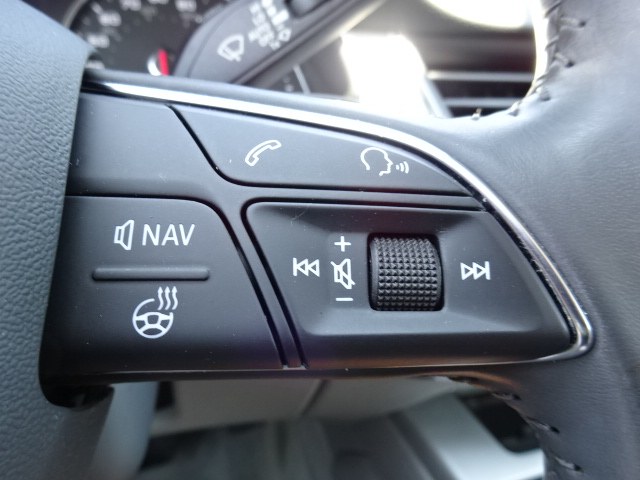 2018 Audi Q7 2.0T Premium Plus quattro AWD, available for sale in Newton, Massachusetts | Cars of Boston. Newton, Massachusetts 2018 Audi Q7 2.0T Premium Plus quattro AWD, available for sale in Newton, Massachusetts | Cars of Boston. Newton, Massachusetts