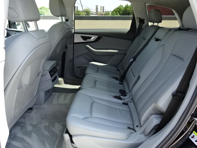 2018 Audi Q7 2.0T Premium Plus quattro AWD, available for sale in Newton, Massachusetts | Cars of Boston. Newton, Massachusetts 2018 Audi Q7 2.0T Premium Plus quattro AWD, available for sale in Newton, Massachusetts | Cars of Boston. Newton, Massachusetts