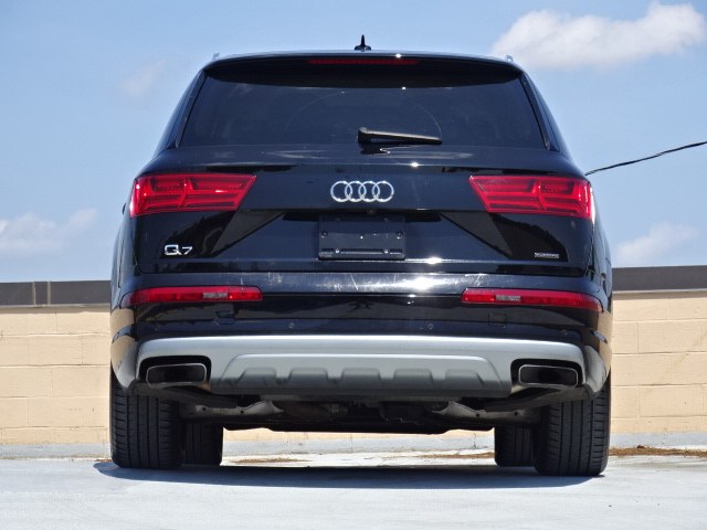 2018 Audi Q7 2.0T Premium Plus quattro AWD, available for sale in Newton, Massachusetts | Jacob Auto Sales. Newton, Massachusetts 2018 Audi Q7 2.0T Premium Plus quattro AWD, available for sale in Newton, Massachusetts | Jacob Auto Sales. Newton, Massachusetts