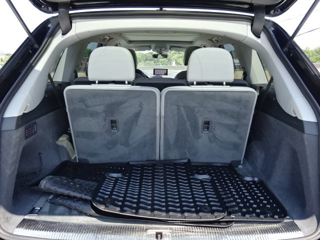 2018 Audi Q7 2.0T Premium Plus quattro AWD, available for sale in Newton, Massachusetts | Jacob Auto Sales. Newton, Massachusetts 2018 Audi Q7 2.0T Premium Plus quattro AWD, available for sale in Newton, Massachusetts | Jacob Auto Sales. Newton, Massachusetts