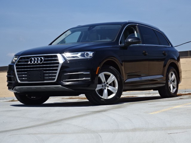 2018 Audi Q7 2.0T Premium Plus quattro AWD, available for sale in Newton, Massachusetts | Jacob Auto Sales. Newton, Massachusetts 2018 Audi Q7 2.0T Premium Plus quattro AWD, available for sale in Newton, Massachusetts | Jacob Auto Sales. Newton, Massachusetts