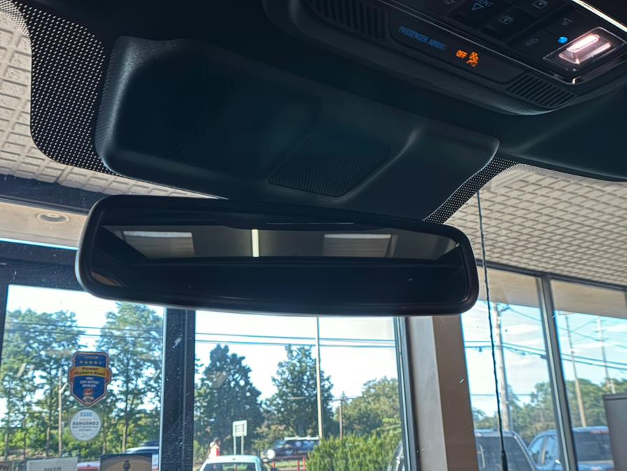 2023 Ford F-150 LARIAT 4WD SuperCrew 5.5'' Box, available for sale in Massapequa Park, New York | Power Motors East. Massapequa Park, New York 2023 Ford F-150 LARIAT 4WD SuperCrew 5.5'' Box, available for sale in Massapequa Park, New York | Power Motors East. Massapequa Park, New York