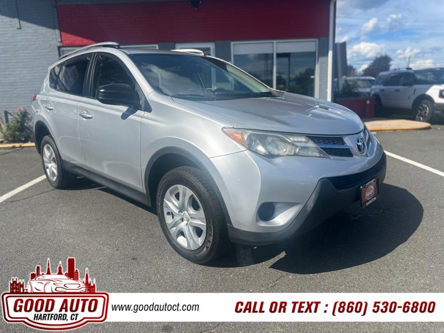 2015 Toyota RAV4 LE photo 3
