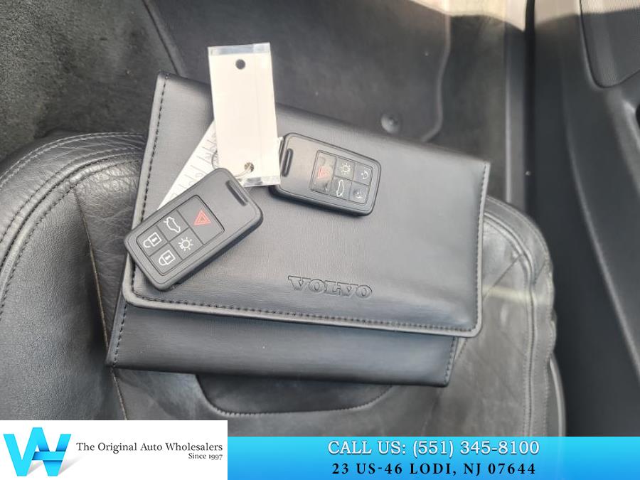 2012 Volvo S60 FWD 4dr Sdn T5 w/Moonroof, available for sale in Lodi, New Jersey | AW Auto & Truck Wholesalers, Inc. Lodi, New Jersey 2012 Volvo S60 FWD 4dr Sdn T5 w/Moonroof, available for sale in Lodi, New Jersey | AW Auto & Truck Wholesalers, Inc. Lodi, New Jersey