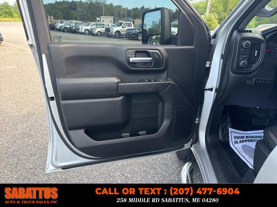 2020 Chevrolet Silverado 3500HD 4WD Crew Cab 159" Work Truck, available for sale in Sabattus, Maine | Sabattus Auto and Truck Sales Inc. Sabattus, Maine 2020 Chevrolet Silverado 3500HD 4WD Crew Cab 159" Work Truck, available for sale in Sabattus, Maine | Sabattus Auto and Truck Sales Inc. Sabattus, Maine