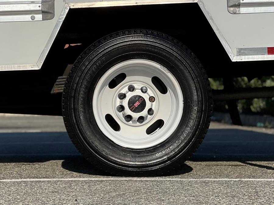2018 GMC Savana Commercial Cutaway 3500 Box Truck 177" 16ft Morgan Dry Box/RollOut Ramp/TowHitch Receiver, available for sale in Paterson, New Jersey | Speedway Commercial Motors LLC. Paterson, New Jersey 2018 GMC Savana Commercial Cutaway 3500 Box Truck 177" 16ft Morgan Dry Box/RollOut Ramp/TowHitch Receiver, available for sale in Paterson, New Jersey | Speedway Commercial Motors LLC. Paterson, New Jersey