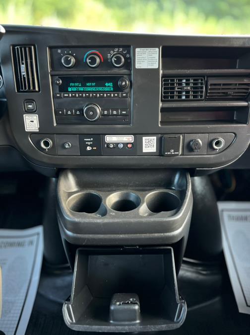 2018 GMC Savana Commercial Cutaway 3500 Box Truck 177" 16ft Morgan Dry Box/RollOut Ramp/TowHitch Receiver, available for sale in Paterson, New Jersey | Speedway Commercial Motors LLC. Paterson, New Jersey 2018 GMC Savana Commercial Cutaway 3500 Box Truck 177" 16ft Morgan Dry Box/RollOut Ramp/TowHitch Receiver, available for sale in Paterson, New Jersey | Speedway Commercial Motors LLC. Paterson, New Jersey