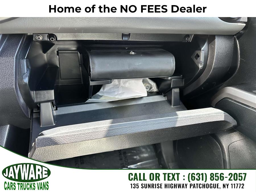 2016 Toyota Tacoma 4WD Double Cab V6 AT SR5 (Natl), available for sale in Patchogue, New York | Jayware Cars Trucks Vans. Patchogue, New York 2016 Toyota Tacoma 4WD Double Cab V6 AT SR5 (Natl), available for sale in Patchogue, New York | Jayware Cars Trucks Vans. Patchogue, New York