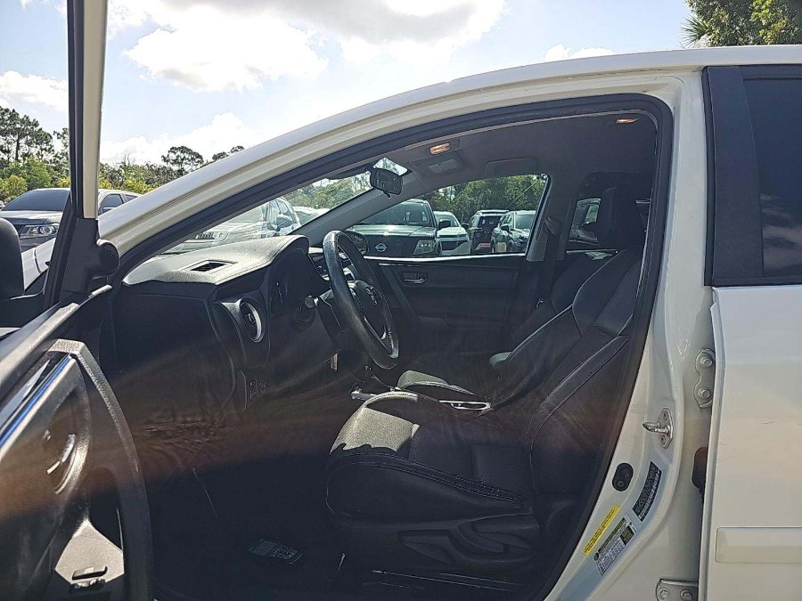 2018 Toyota Corolla SE CVT (Natl), available for sale in Fort Myers, Florida | Carlux Fort Myers. Fort Myers, Florida 2018 Toyota Corolla SE CVT (Natl), available for sale in Fort Myers, Florida | Carlux Fort Myers. Fort Myers, Florida