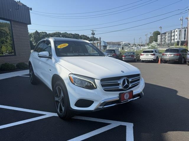 2016 Mercedes-benz Glc GLC 300, available for sale in Stratford, Connecticut | Wiz Leasing Inc. Stratford, Connecticut 2016 Mercedes-benz Glc GLC 300, available for sale in Stratford, Connecticut | Wiz Leasing Inc. Stratford, Connecticut