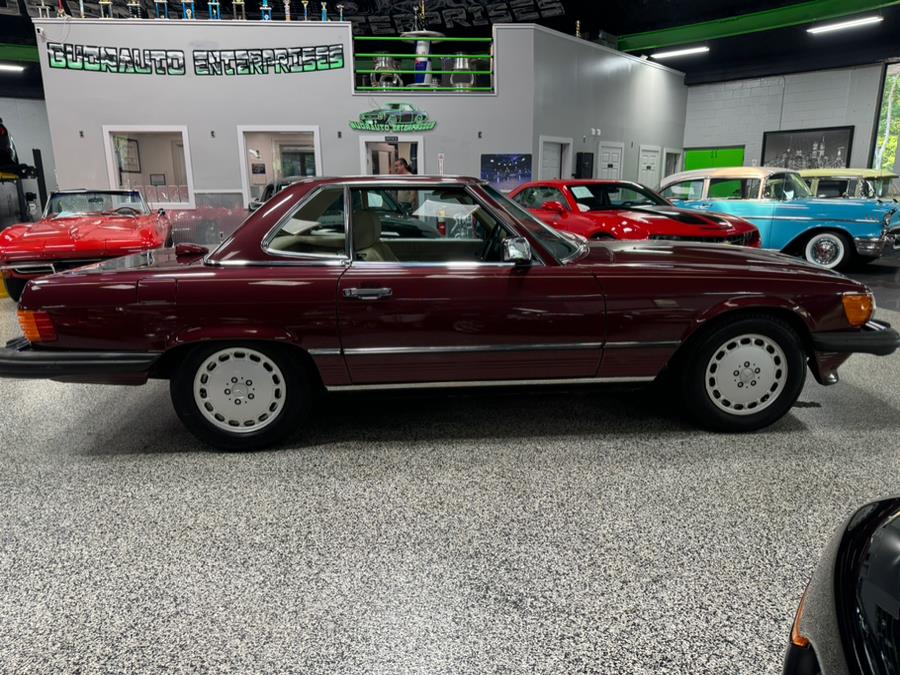 1986 Mercedes-Benz 560 Series 2dr Convertible 560SL, available for sale in Oxford, Connecticut | Buonauto Enterprises. Oxford, Connecticut 1986 Mercedes-Benz 560 Series 2dr Convertible 560SL, available for sale in Oxford, Connecticut | Buonauto Enterprises. Oxford, Connecticut