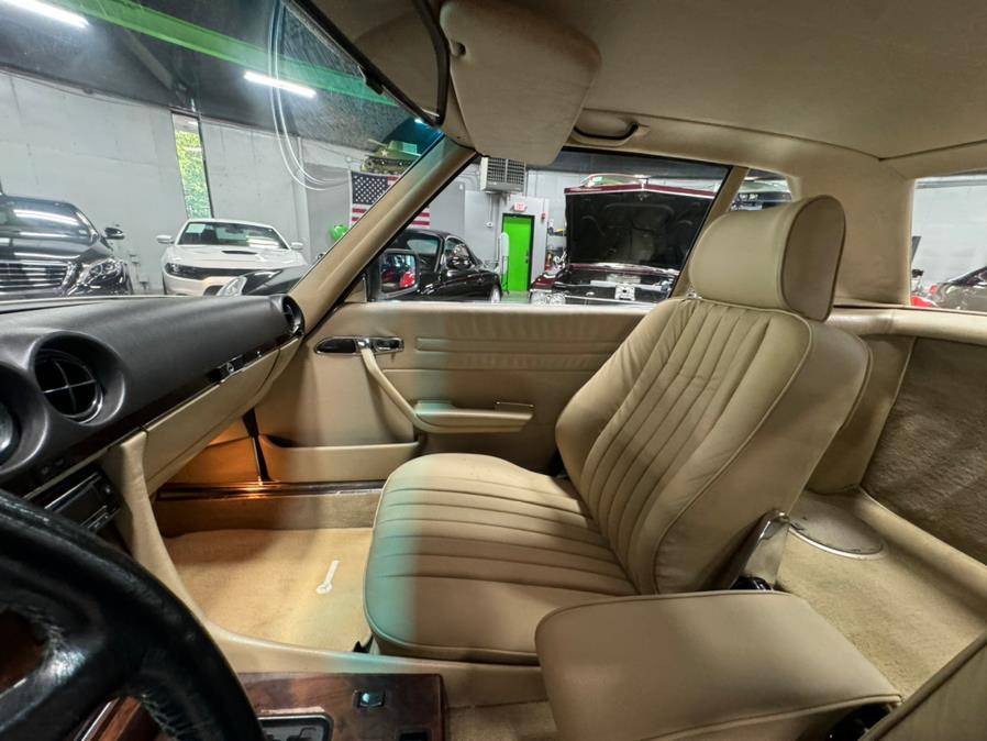 1986 Mercedes-Benz 560 Series 2dr Convertible 560SL, available for sale in Oxford, Connecticut | Buonauto Enterprises. Oxford, Connecticut 1986 Mercedes-Benz 560 Series 2dr Convertible 560SL, available for sale in Oxford, Connecticut | Buonauto Enterprises. Oxford, Connecticut