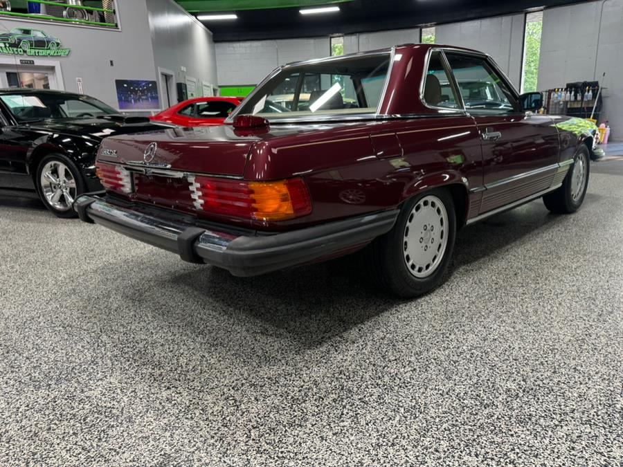 1986 Mercedes-Benz 560 Series 2dr Convertible 560SL, available for sale in Oxford, Connecticut | Buonauto Enterprises. Oxford, Connecticut 1986 Mercedes-Benz 560 Series 2dr Convertible 560SL, available for sale in Oxford, Connecticut | Buonauto Enterprises. Oxford, Connecticut
