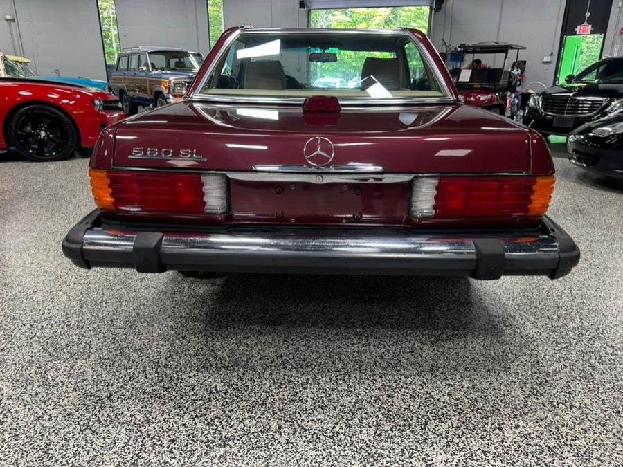 1986 Mercedes-Benz 560 Series 2dr Convertible 560SL, available for sale in Oxford, Connecticut | Buonauto Enterprises. Oxford, Connecticut 1986 Mercedes-Benz 560 Series 2dr Convertible 560SL, available for sale in Oxford, Connecticut | Buonauto Enterprises. Oxford, Connecticut