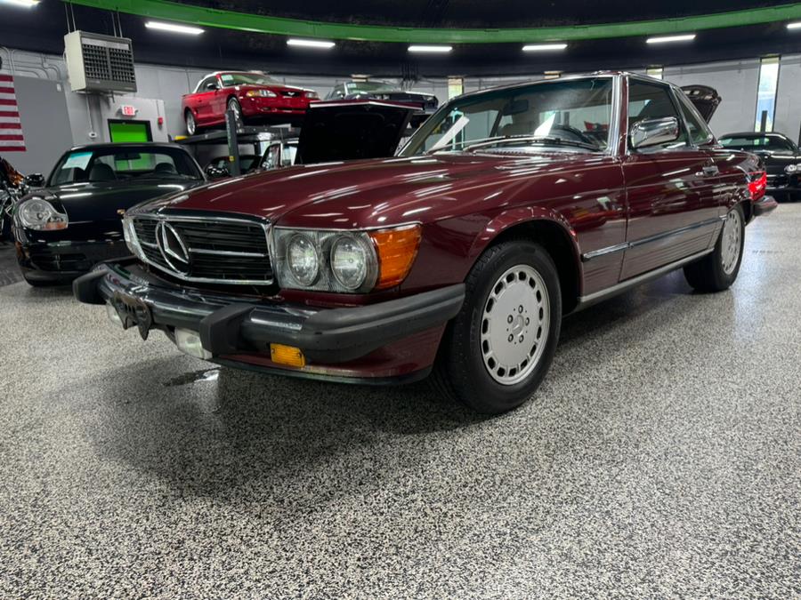 1986 Mercedes-Benz 560 Series 2dr Convertible 560SL, available for sale in Oxford, Connecticut | Buonauto Enterprises. Oxford, Connecticut 1986 Mercedes-Benz 560 Series 2dr Convertible 560SL, available for sale in Oxford, Connecticut | Buonauto Enterprises. Oxford, Connecticut