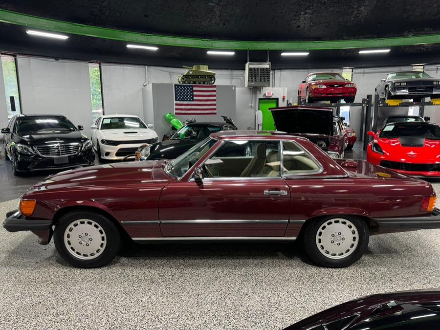 1986 Mercedes-Benz 560 Series 2dr Convertible 560SL, available for sale in Oxford, Connecticut | Buonauto Enterprises. Oxford, Connecticut 1986 Mercedes-Benz 560 Series 2dr Convertible 560SL, available for sale in Oxford, Connecticut | Buonauto Enterprises. Oxford, Connecticut