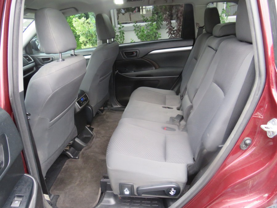2018 Toyota Highlander LE, available for sale in Middle Village, New York | Road Masters II INC. Middle Village, New York 2018 Toyota Highlander LE, available for sale in Middle Village, New York | Road Masters II INC. Middle Village, New York