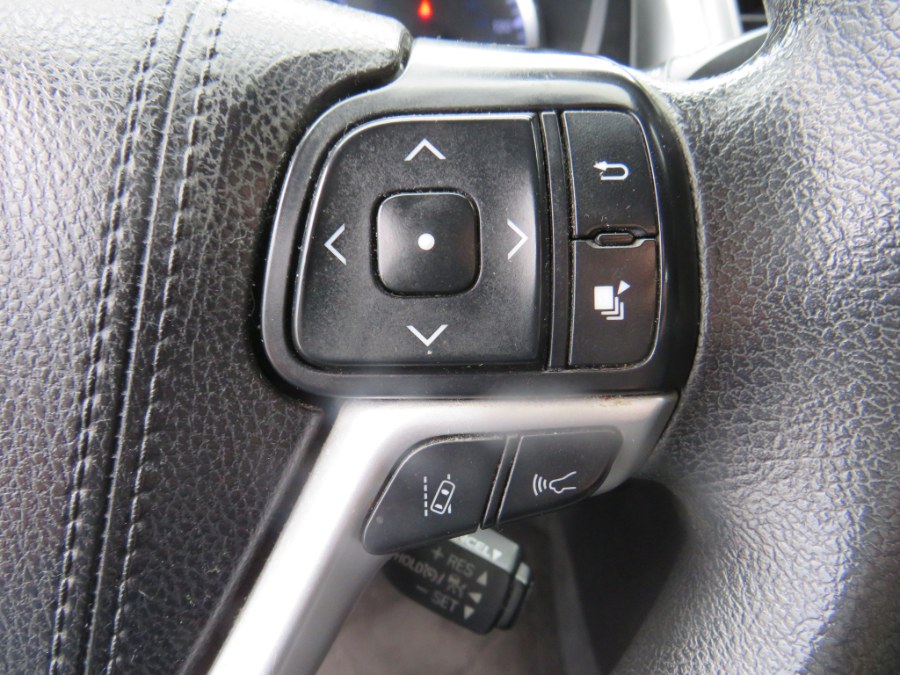 2018 Toyota Highlander LE, available for sale in Middle Village, New York | Road Masters II INC. Middle Village, New York 2018 Toyota Highlander LE, available for sale in Middle Village, New York | Road Masters II INC. Middle Village, New York