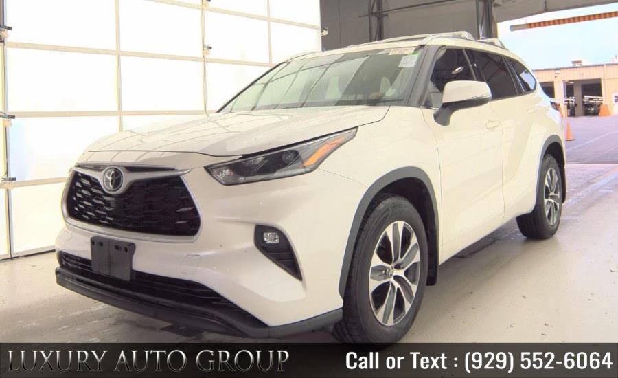 Used 2021 Toyota Highlander in Bronx, New York | Luxury Auto Group. Bronx, New York