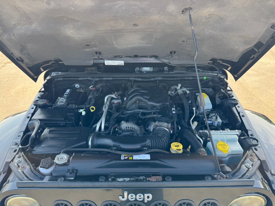 2015 Jeep Wrangler Unlimited 4WD 4dr Sahara, available for sale in Ortonville, Michigan | Marsh Auto Sales LLC. Ortonville, Michigan 2015 Jeep Wrangler Unlimited 4WD 4dr Sahara, available for sale in Ortonville, Michigan | Marsh Auto Sales LLC. Ortonville, Michigan