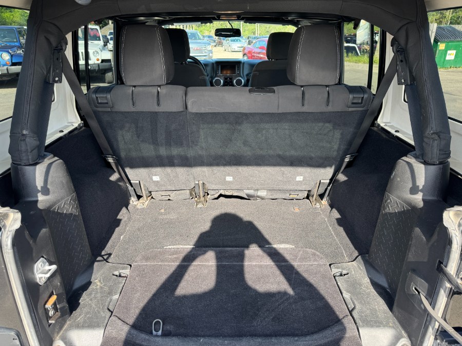 2015 Jeep Wrangler Unlimited 4WD 4dr Sahara, available for sale in Ortonville, Michigan | Marsh Auto Sales LLC. Ortonville, Michigan 2015 Jeep Wrangler Unlimited 4WD 4dr Sahara, available for sale in Ortonville, Michigan | Marsh Auto Sales LLC. Ortonville, Michigan