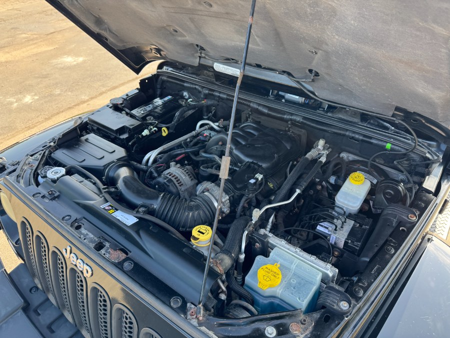 2015 Jeep Wrangler Unlimited 4WD 4dr Sahara, available for sale in Ortonville, Michigan | Marsh Auto Sales LLC. Ortonville, Michigan 2015 Jeep Wrangler Unlimited 4WD 4dr Sahara, available for sale in Ortonville, Michigan | Marsh Auto Sales LLC. Ortonville, Michigan