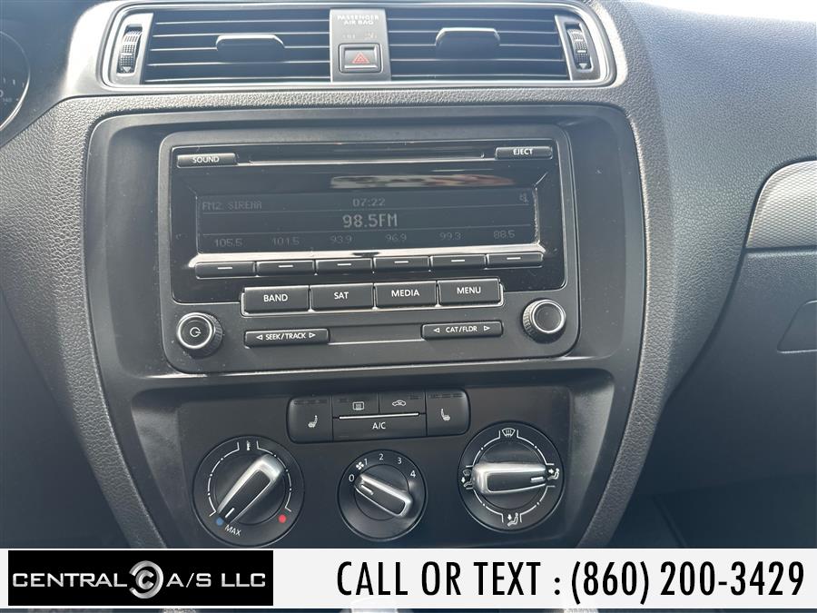 2015 Volkswagen Jetta Sedan 4dr Auto 1.8T SE w/Connectivity/Navigation PZEV, available for sale in East Windsor, Connecticut | Central A/S LLC. East Windsor, Connecticut 2015 Volkswagen Jetta Sedan 4dr Auto 1.8T SE w/Connectivity/Navigation PZEV, available for sale in East Windsor, Connecticut | Central A/S LLC. East Windsor, Connecticut