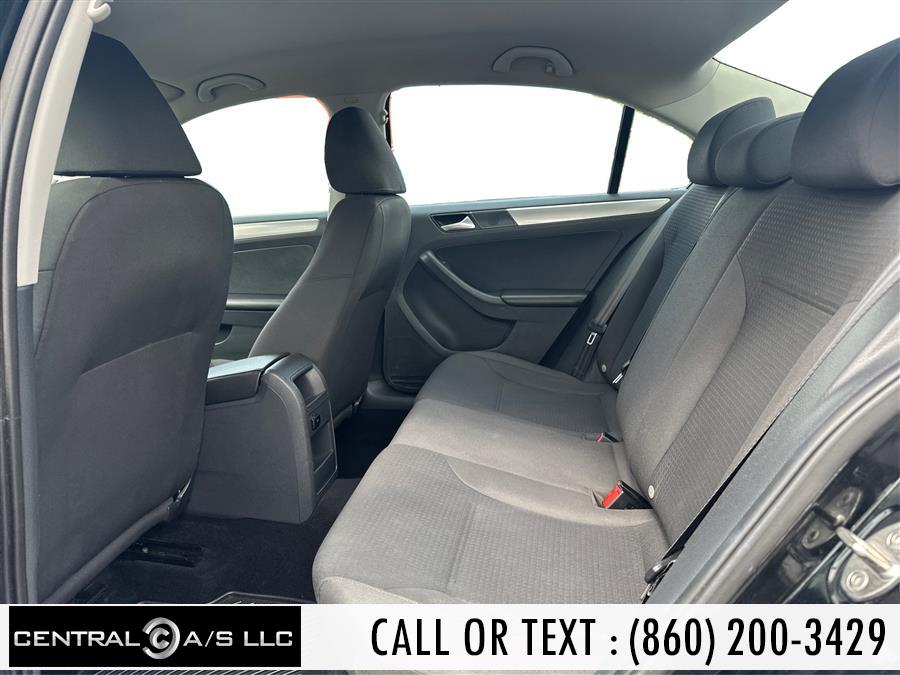 2015 Volkswagen Jetta Sedan 4dr Auto 1.8T SE w/Connectivity/Navigation PZEV, available for sale in East Windsor, Connecticut | Central A/S LLC. East Windsor, Connecticut 2015 Volkswagen Jetta Sedan 4dr Auto 1.8T SE w/Connectivity/Navigation PZEV, available for sale in East Windsor, Connecticut | Central A/S LLC. East Windsor, Connecticut