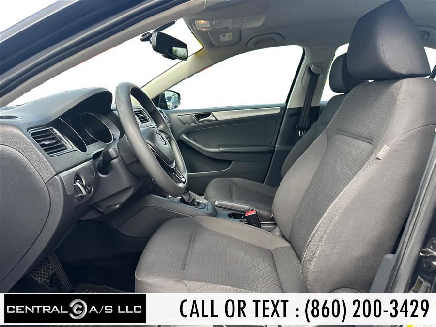2015 Volkswagen Jetta Sedan 4dr Auto 1.8T SE w/Connectivity/Navigation PZEV, available for sale in East Windsor, Connecticut | Central A/S LLC. East Windsor, Connecticut 2015 Volkswagen Jetta Sedan 4dr Auto 1.8T SE w/Connectivity/Navigation PZEV, available for sale in East Windsor, Connecticut | Central A/S LLC. East Windsor, Connecticut
