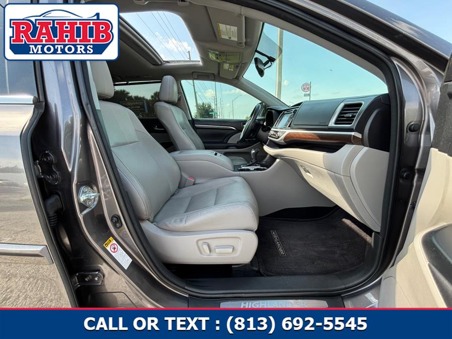 2016 Toyota Highlander FWD 4dr V6 Limited (Natl), available for sale in Winter Park, Florida | Rahib Motors. Winter Park, Florida 2016 Toyota Highlander FWD 4dr V6 Limited (Natl), available for sale in Winter Park, Florida | Rahib Motors. Winter Park, Florida
