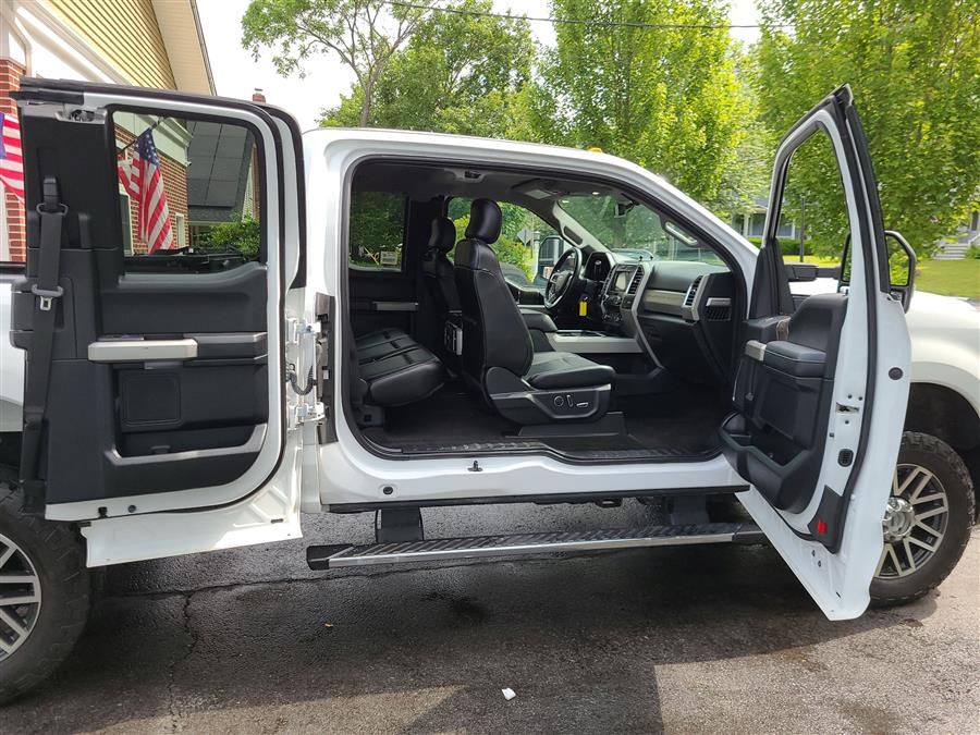 2017 Ford Super Duty F-250 SRW Lariat 4WD SuperCab 8'' Box, available for sale in Canton, Connecticut | Lava Motors. Canton, Connecticut 2017 Ford Super Duty F-250 SRW Lariat 4WD SuperCab 8'' Box, available for sale in Canton, Connecticut | Lava Motors. Canton, Connecticut