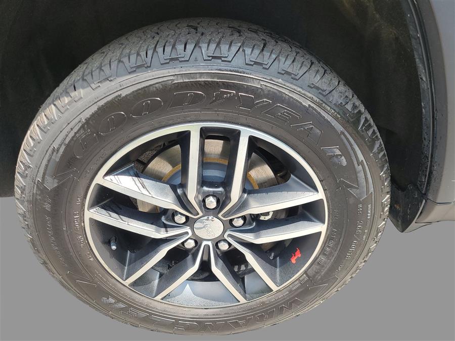 2017 Jeep Grand Cherokee Trailhawk 4x4, available for sale in Canton, Connecticut | Lava Motors. Canton, Connecticut 2017 Jeep Grand Cherokee Trailhawk 4x4, available for sale in Canton, Connecticut | Lava Motors. Canton, Connecticut