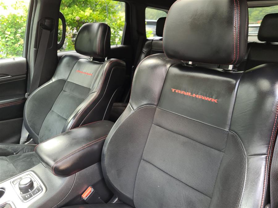 2017 Jeep Grand Cherokee Trailhawk 4x4, available for sale in Canton, Connecticut | Lava Motors. Canton, Connecticut 2017 Jeep Grand Cherokee Trailhawk 4x4, available for sale in Canton, Connecticut | Lava Motors. Canton, Connecticut