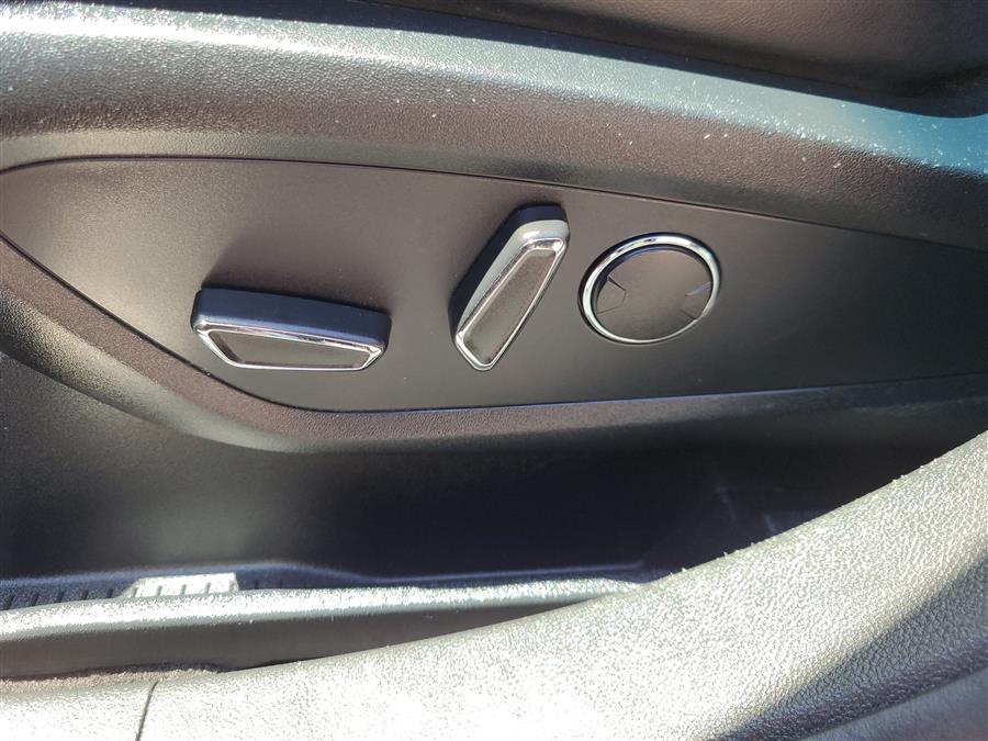 2018 Lincoln MKX Select AWD, available for sale in Canton, Connecticut | Lava Motors. Canton, Connecticut 2018 Lincoln MKX Select AWD, available for sale in Canton, Connecticut | Lava Motors. Canton, Connecticut