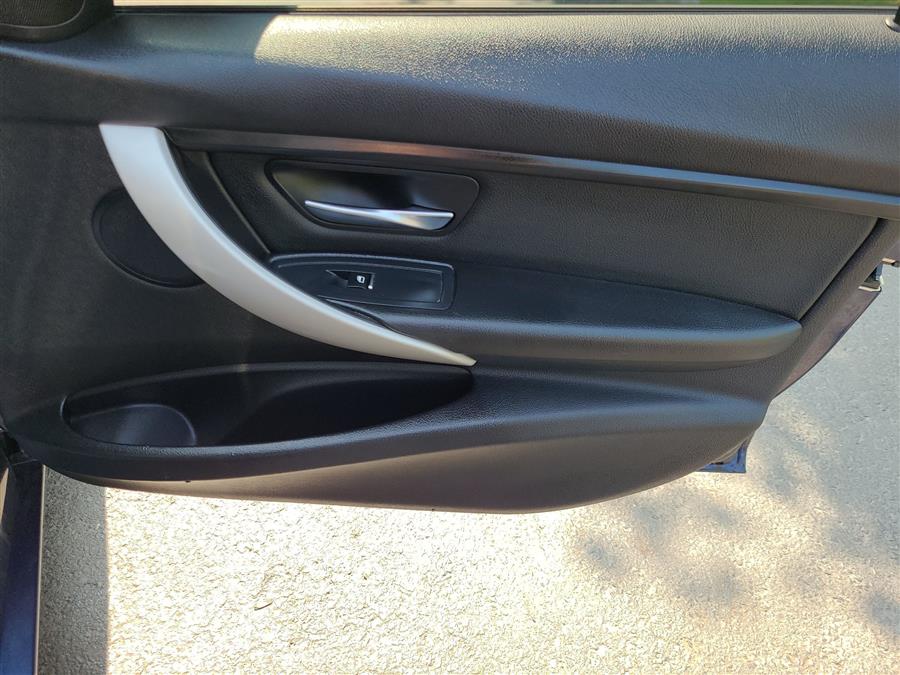 2016 BMW 3 Series 4dr Sdn 320i xDrive AWD South Africa, available for sale in Canton, Connecticut | Lava Motors. Canton, Connecticut 2016 BMW 3 Series 4dr Sdn 320i xDrive AWD South Africa, available for sale in Canton, Connecticut | Lava Motors. Canton, Connecticut
