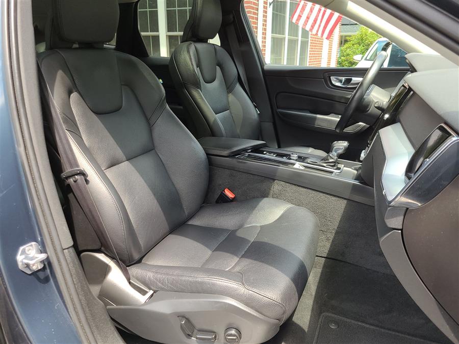 2019 Volvo XC60 T6 AWD Momentum, available for sale in Canton, Connecticut | Lava Motors. Canton, Connecticut 2019 Volvo XC60 T6 AWD Momentum, available for sale in Canton, Connecticut | Lava Motors. Canton, Connecticut